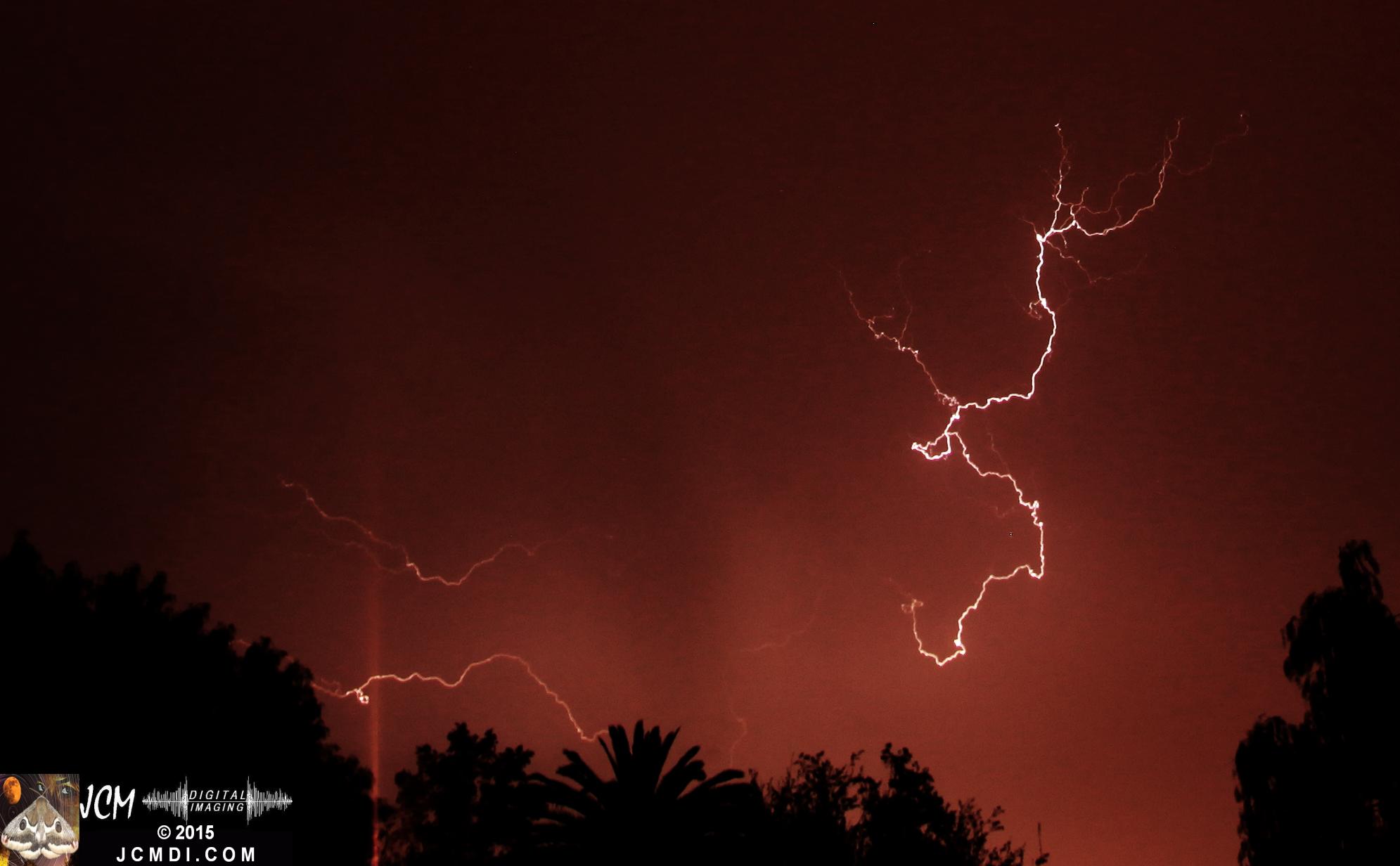 Long exposure lightning image from March 18 2015 Santa Clarita JCMDI.COM